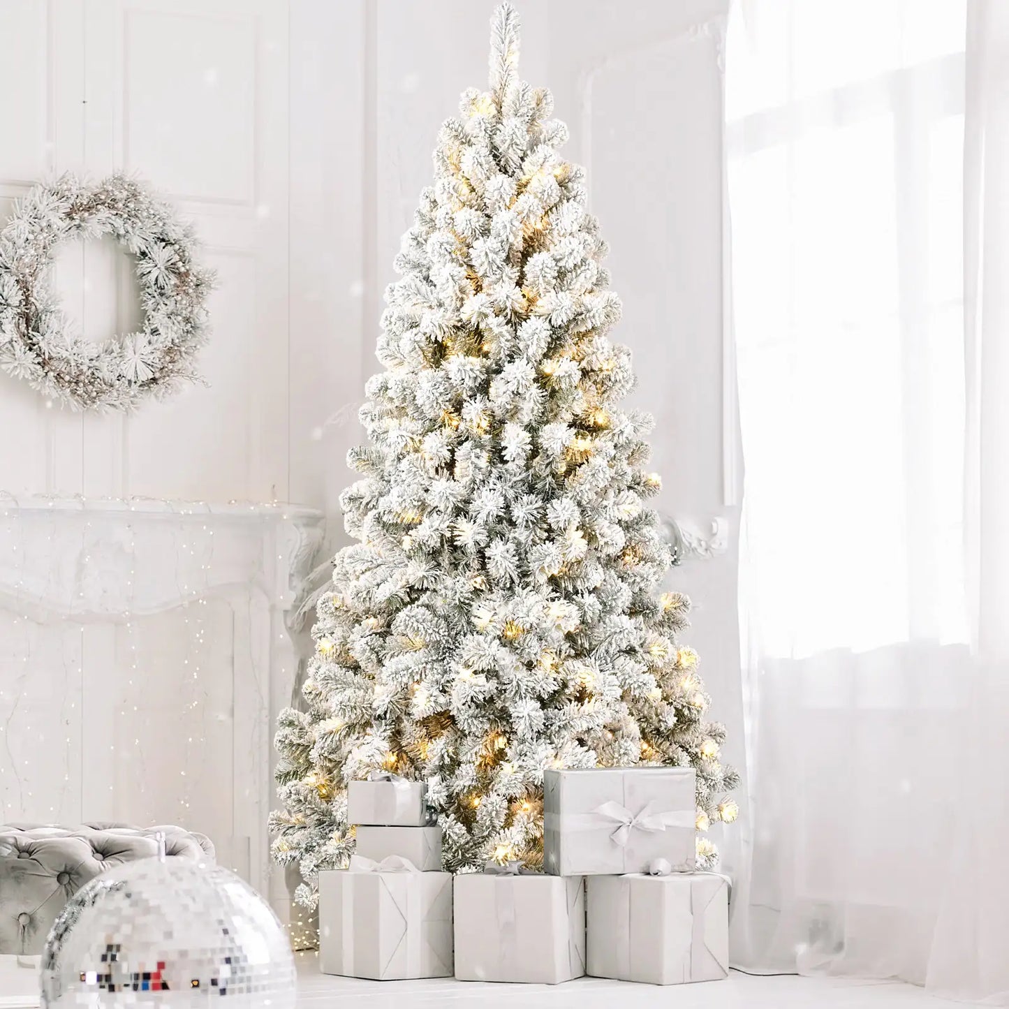 5-Foot Easy Setup Flocked Christmas Tree with 200 Lights