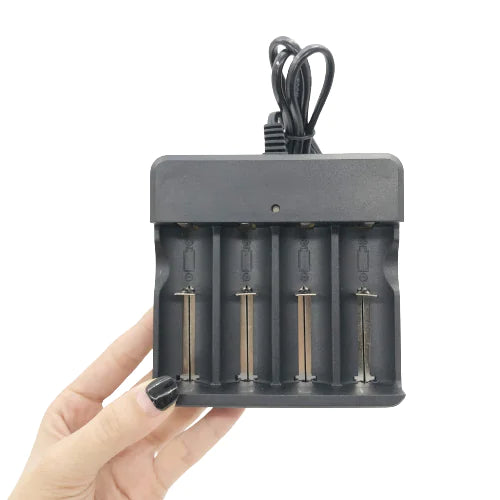 Smart Li-ion Charger 3.7V Universal Slots - USA